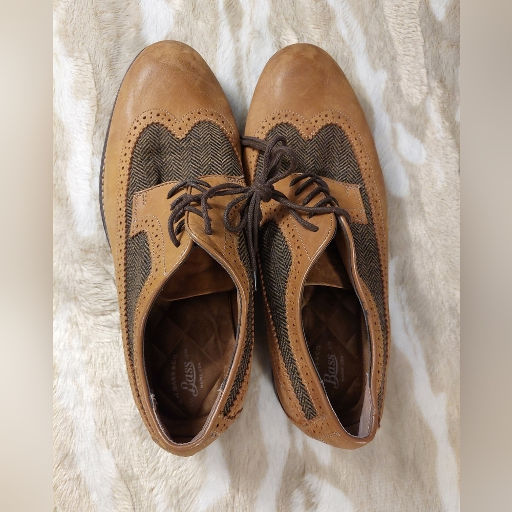 Bass Tan and Brown Leather Oxfords